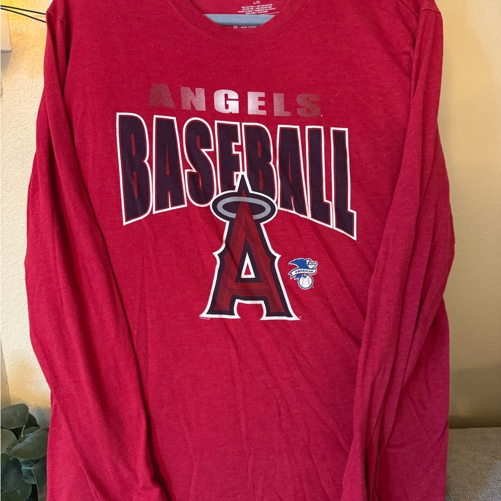 Angel’s long sleeve tee